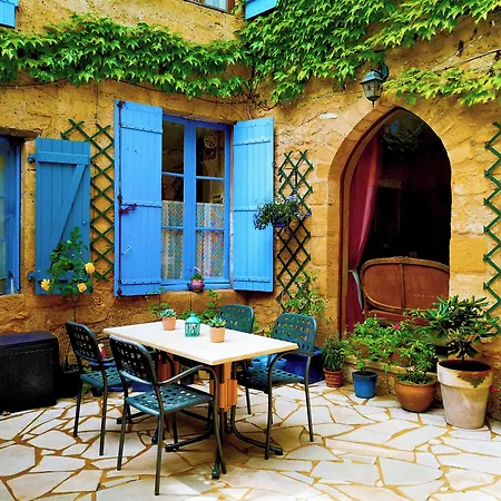 La Lanterne D'hotes Bed and Breakfast Sarlat-la-Caneda