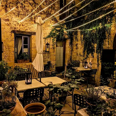 La Lanterne D'hotes Bed and breakfast