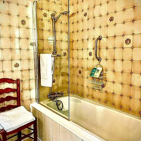 La Lanterne D'hotes Bed and breakfast