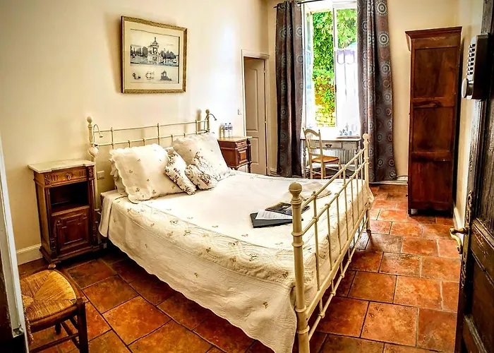 La Lanterne D'hotes Bed & Breakfast