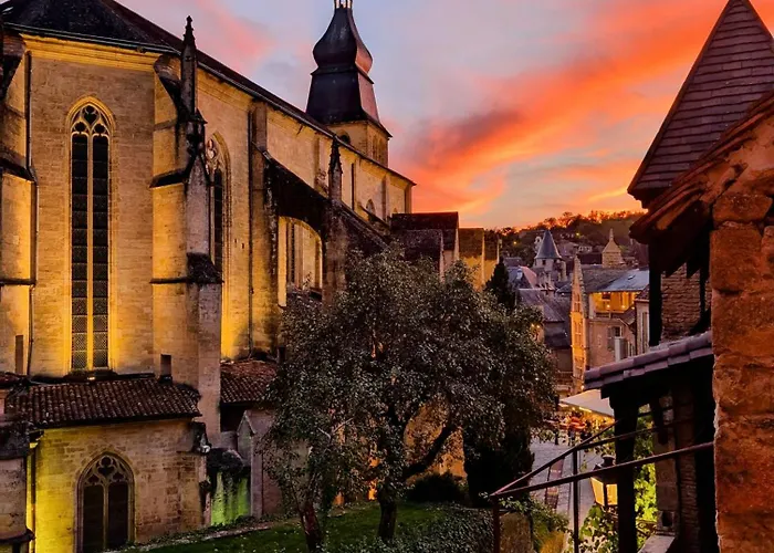 La Lanterne D'hotes Bed & Breakfast 3*