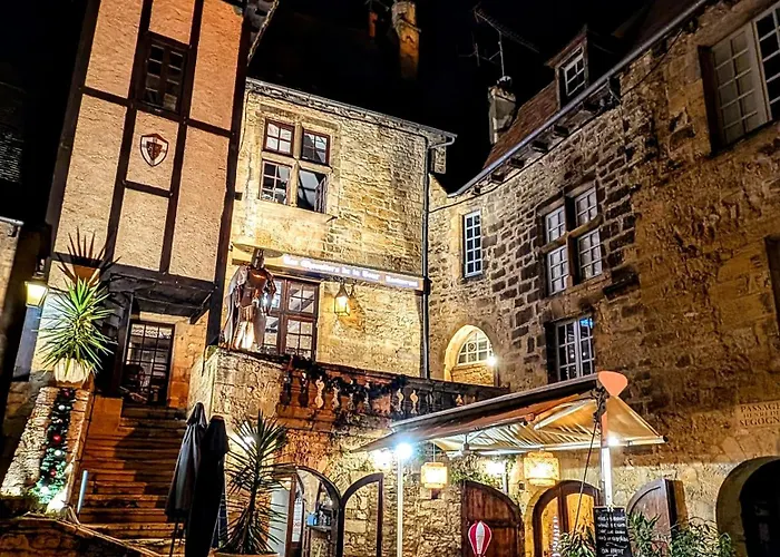 La Lanterne D'hotes Bed & Breakfast 3*